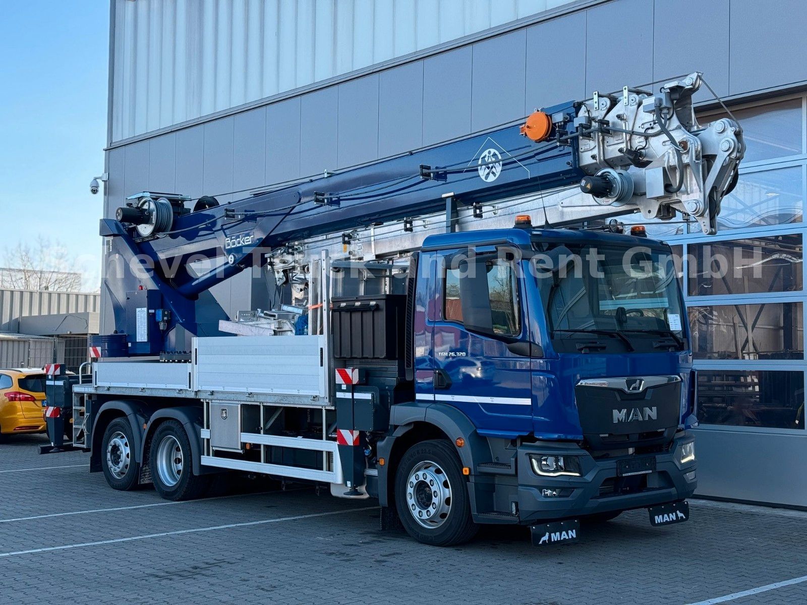 Fahrzeugabbildung MAN TGM 26.320 BL 6x2 BÖCKER AK 46/6000 + JIB Kran