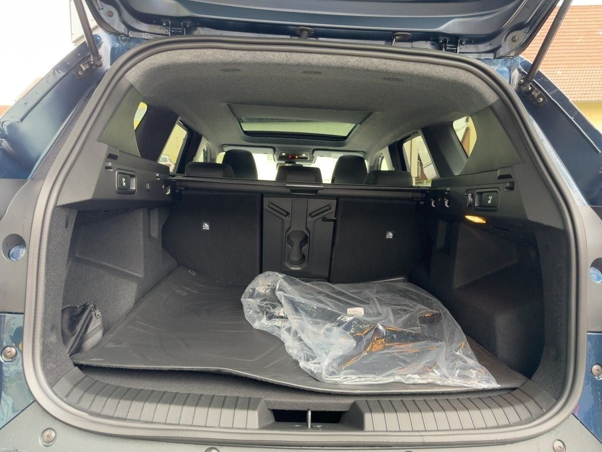 Fahrzeugabbildung Dacia Bigster Extreme TCe 140 City *  Winter+ Paket