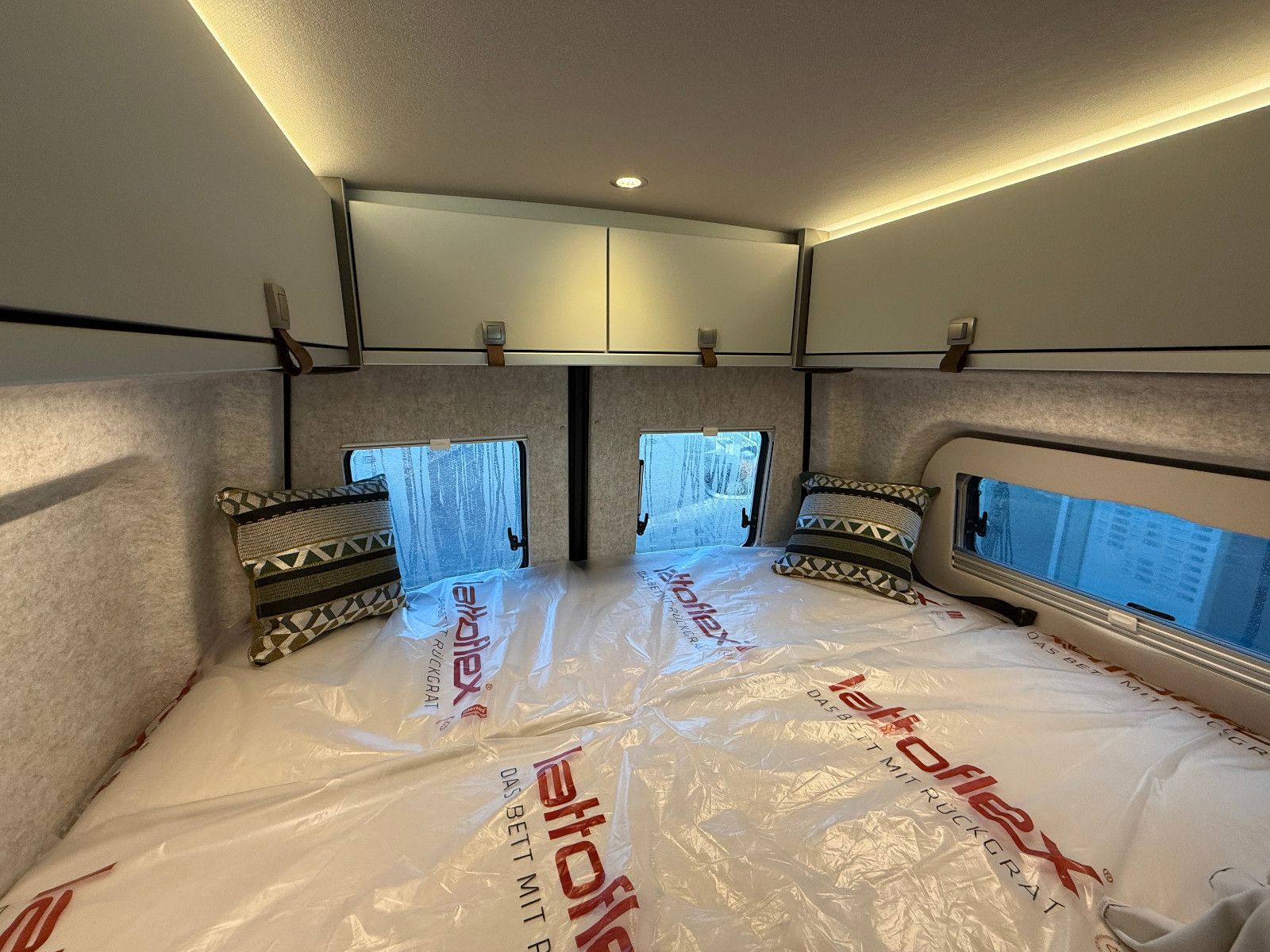 Fahrzeugabbildung HYMER / ERIBA / HYMERCAR Grand Canyon S - MB 600 SD- 4x4- 9.706€ sparen!