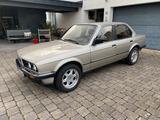 BMW E30 320i - BMW 320 aus 1984