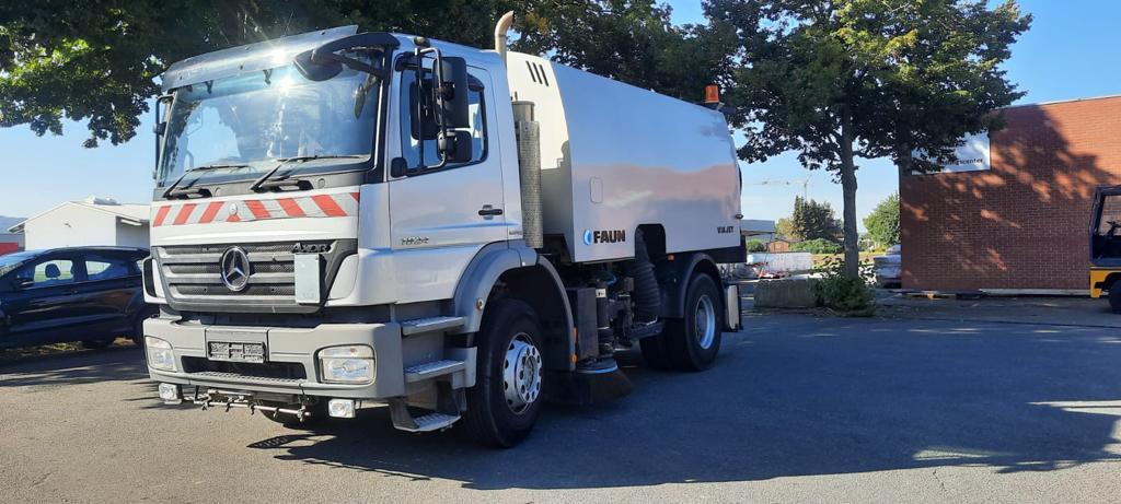 Mercedes-Benz 1824 Axor 1-Hand