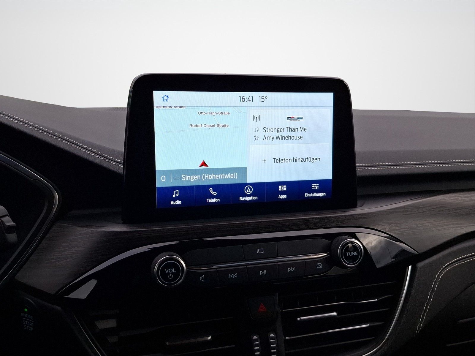 FORD Kuga 2.0 TDCi Vignale AWD / AUTOMATIK / AHK / ST - Image 13