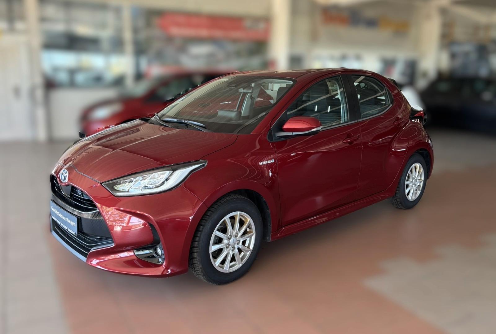 Toyota Yaris Hybrid Club