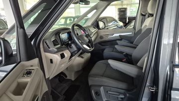 Volkswagen T7 Multivan - 12