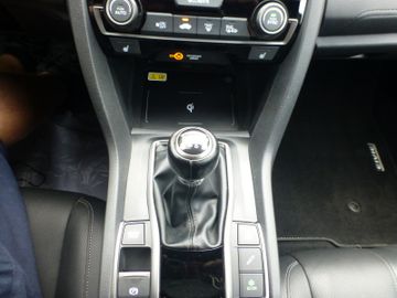 Honda Civic 1,5 i-VTEC Turbo Prestige