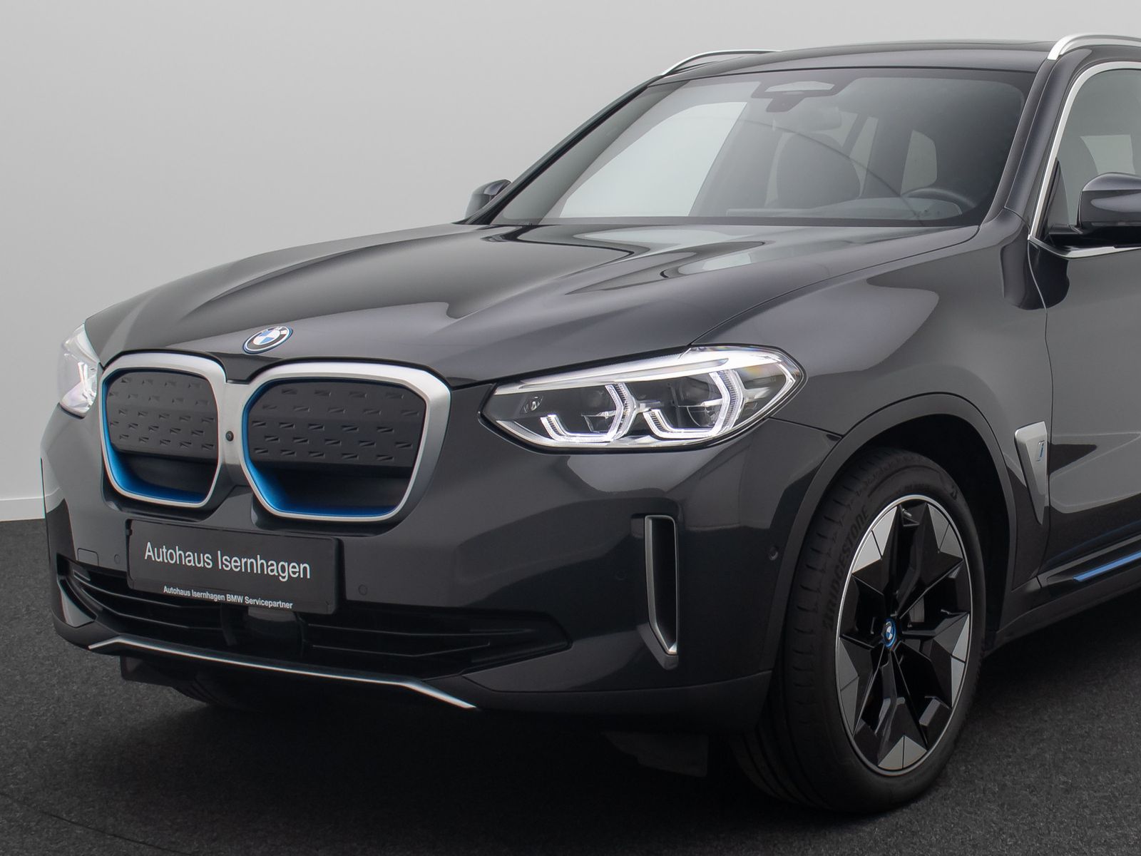 Fahrzeugabbildung BMW iX3 Impressive ACC HUD DAB 360° Panorama 20Zoll