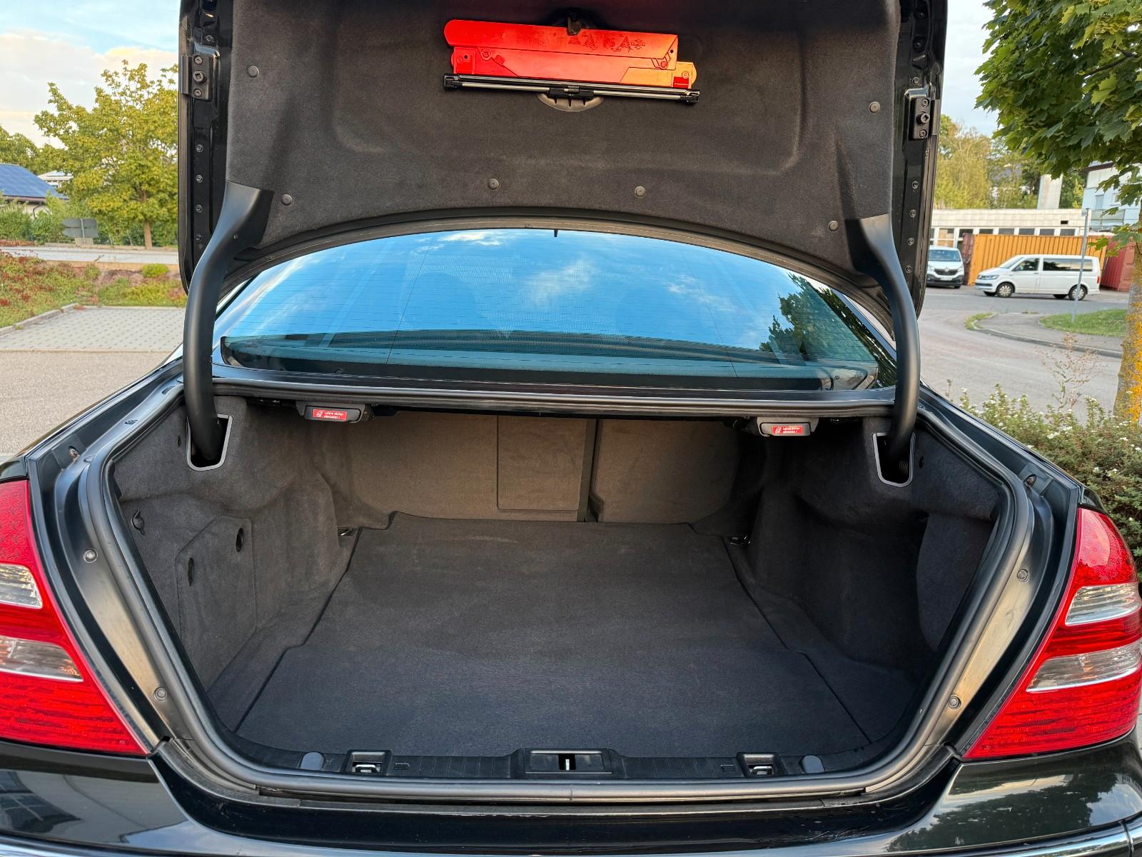 Mercedes-Benz E-Klasse E 500 Avantgarde,2.Hand,Unfallfrei,V8