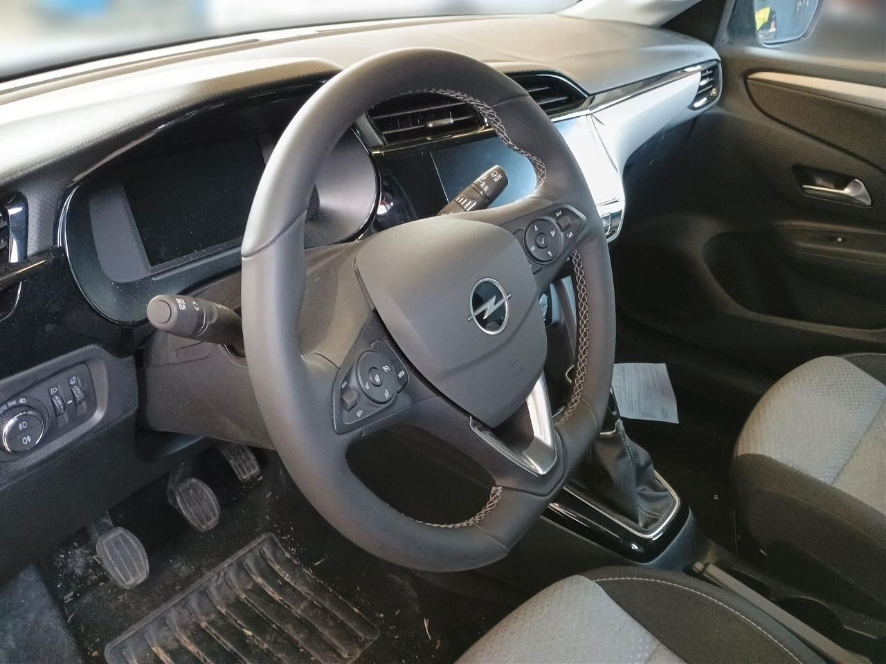 Fahrzeugabbildung Opel Corsa F 1.2 FACELIFT NAVI/LED/SPORT/VIRTU./SHZ
