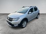 Dacia Sandero Stepway Prestige 1. Hand, Navi, PDC, AHK - silberne Dacia Sandero