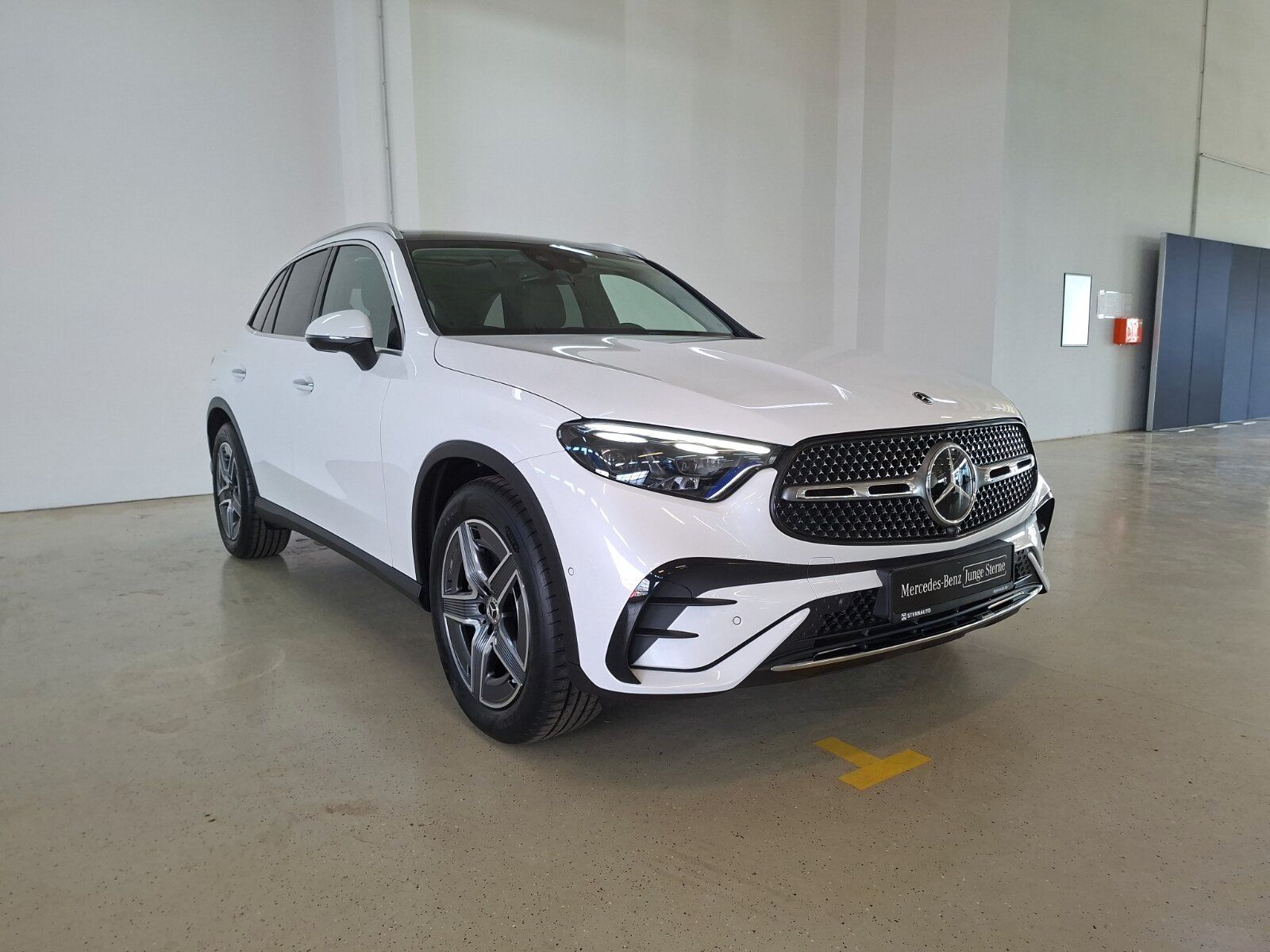 Mercedes-Benz GLC 220 d 4M AMG Prem Plus DigiLight Distr Pano  imagem 3