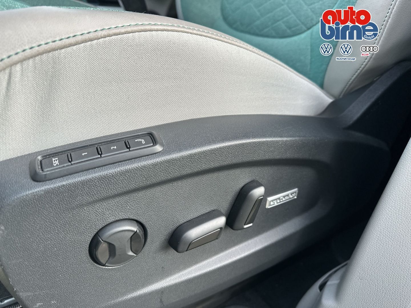 ID. Buzz Pro 150KW AHK Navi Memory Sitze 360 Kam