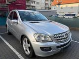 Mercedes-Benz ML 350 4MATIC - - Mercedes-Benz ML 350 in Wuppertal