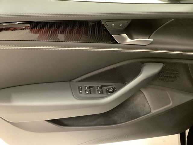 Passat Business 1,5 eTSI 110 kW DSG AZV, Massag