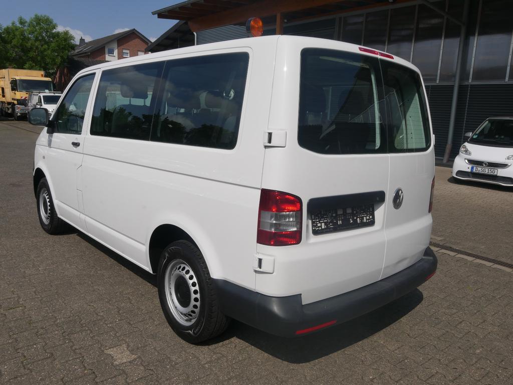 Volkswagen T5 Kombi