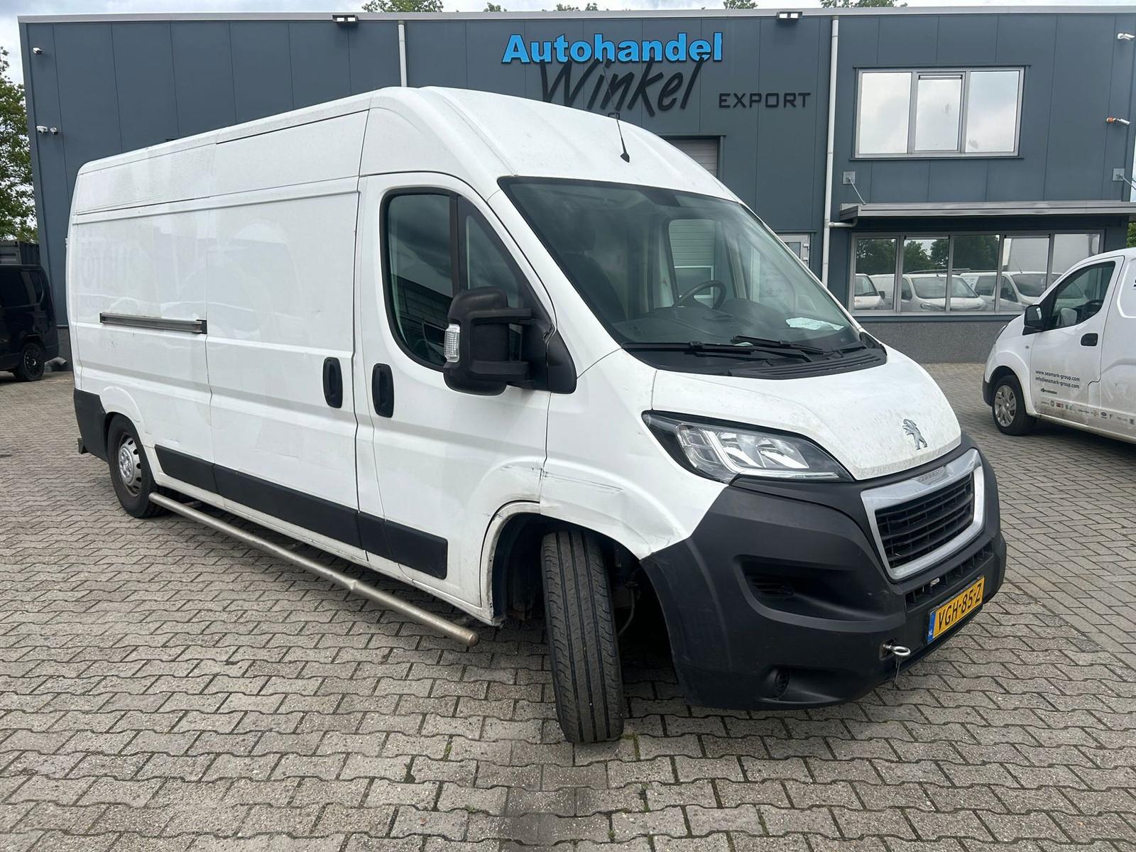 Peugeot Boxer 335 2.2 BlueHDi 165 L3H2 Premium MOTORSCHA