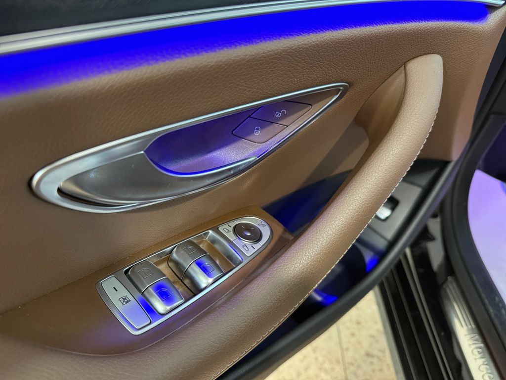 Mercedes-Benz E 300 - Bild 15