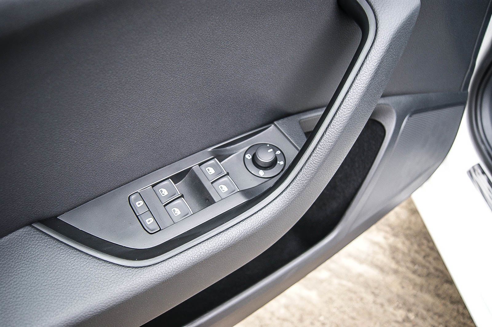 Fahrzeugabbildung SKODA Superb Combi 20TDI Style DSG NAVI AMUNDSEN XENON