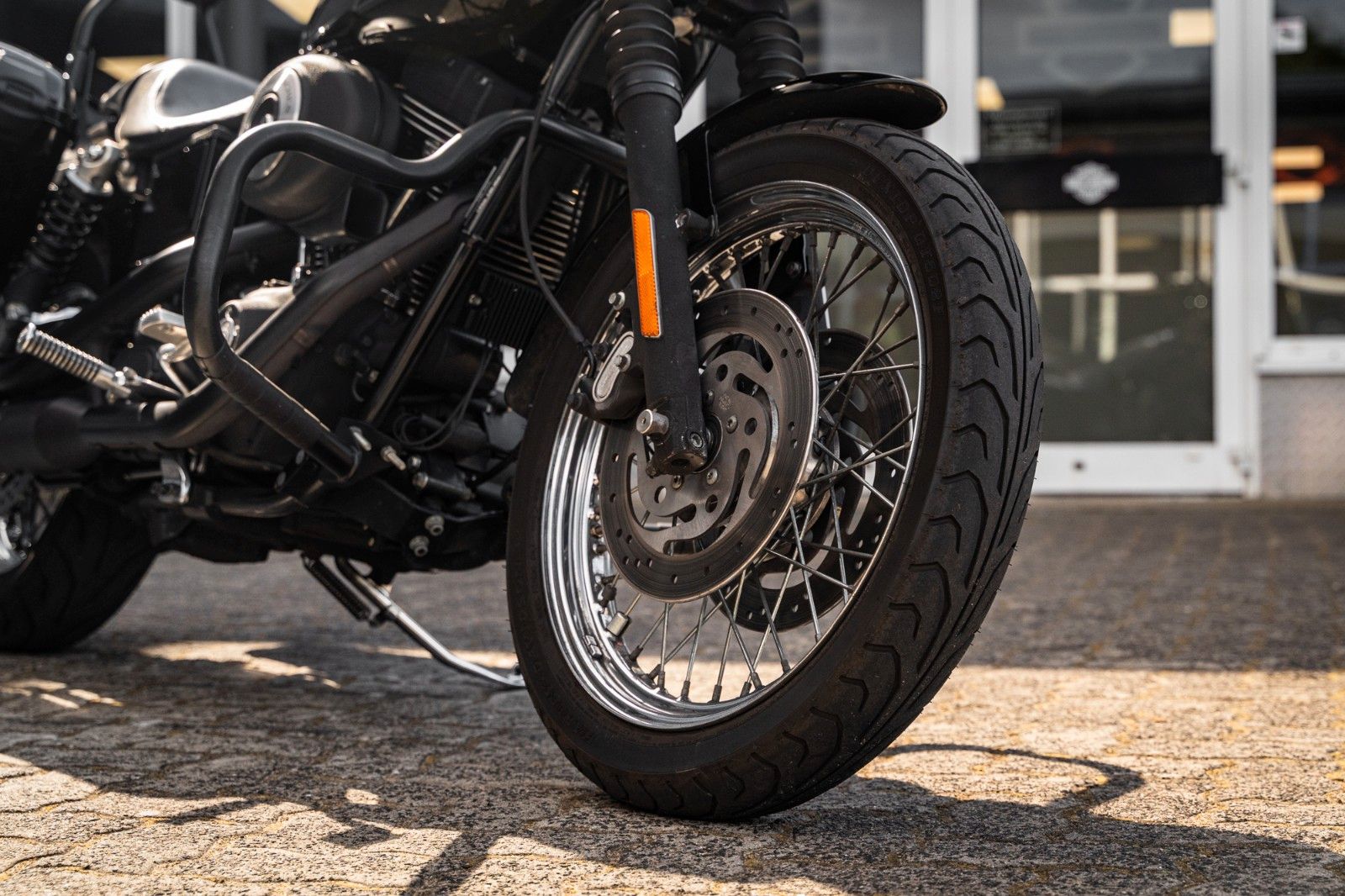 Fahrzeugabbildung Harley-Davidson DYNA SUPER GLIDE SPORT FXDX - CLUBSTYLE 88 TC