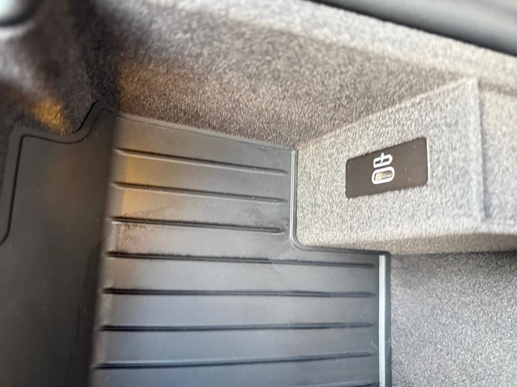 BMW 530i Touring Aut. AHK Business RFK SHZ Driv.Ass foto 21