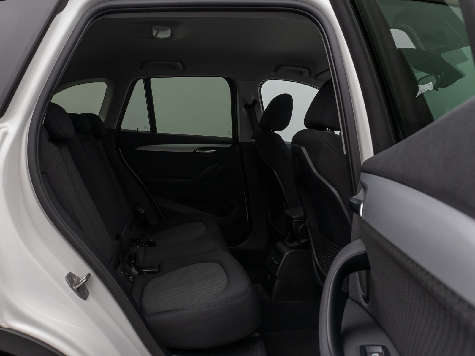 Fahrzeugabbildung BMW X1 sD18i DAB Navi Parkassist Geschwindigkeitsreg
