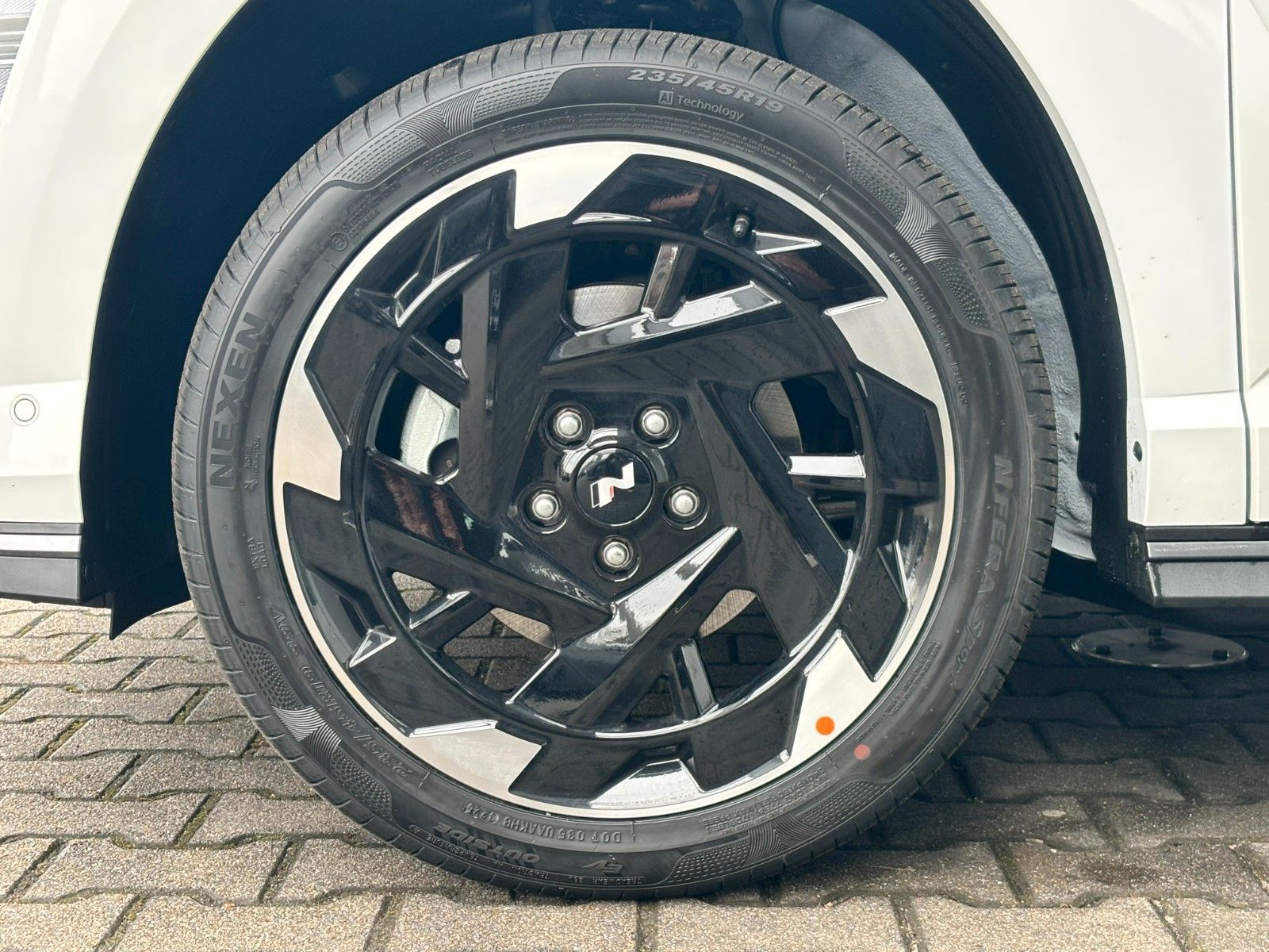 Fahrzeugabbildung Hyundai Kona Elektro 64 N Line X 360,HUD,Kamera,LED,Navi