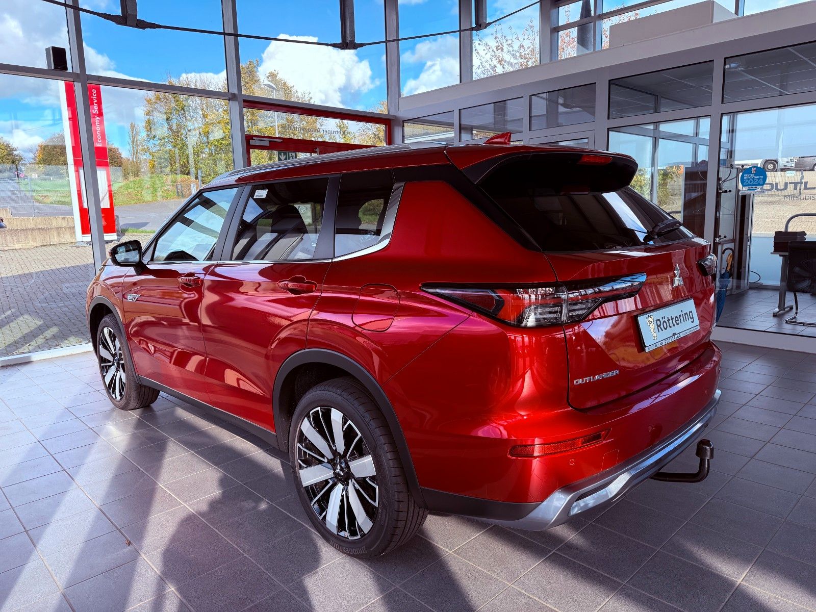 Fahrzeugabbildung Mitsubishi Outlander Intro Edi. PHEV 4WD LED AHK Kam 20"