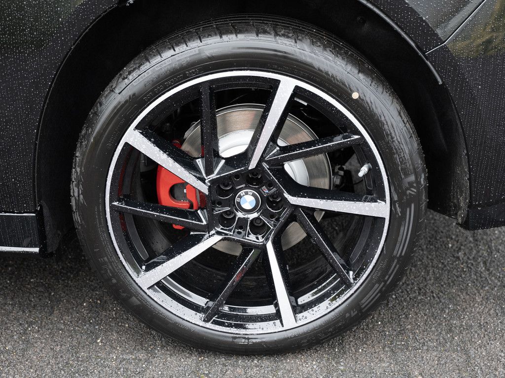 BMW iX3 - Bild 11