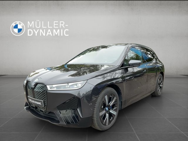 BMW iX xDrive40 LASER AHK HUD PANO 360°KAMERA HARMAN