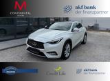 Infiniti Q30 2.2 d AWD Premium Tech Gallery White - Infiniti Gebrauchtwagen