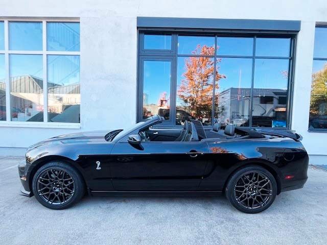 Ford Mustang Shelby GT500 Convertible 1 hand