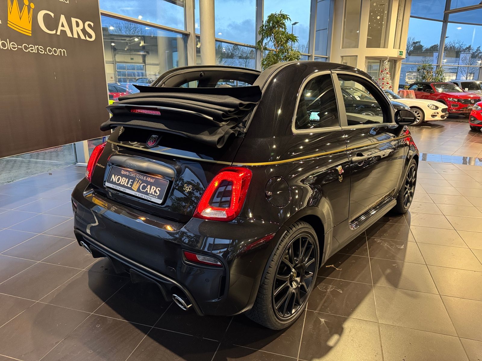 Fahrzeugabbildung Abarth 595C  Scorpioneoro SHZ NAVI ALU