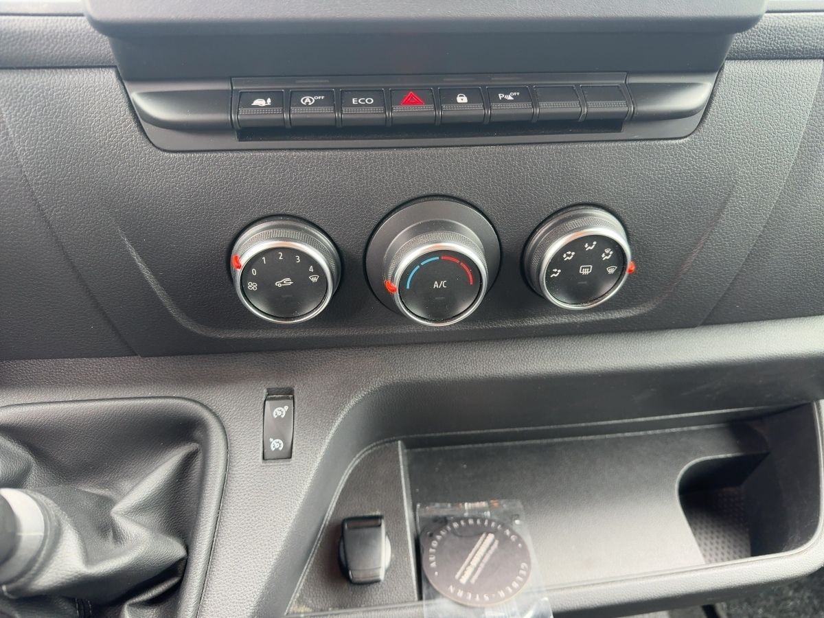 Fahrzeugabbildung Renault Master Kasten L2H2 3,5dCi 150 FAP AHK Kamera