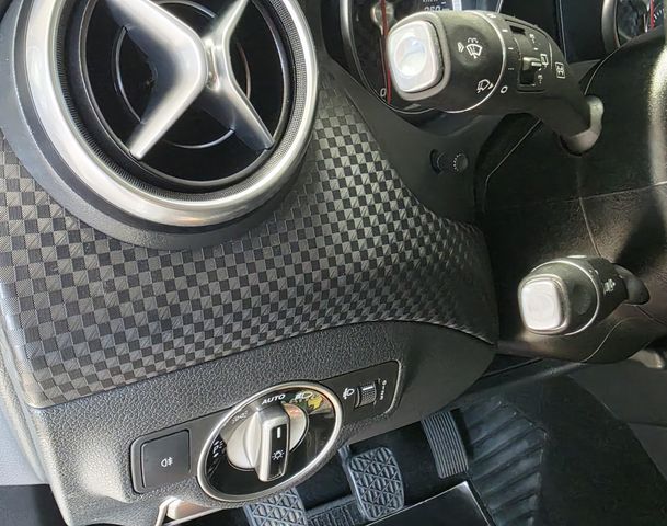 MERCEDES-BENZ A 180 — Foto 12