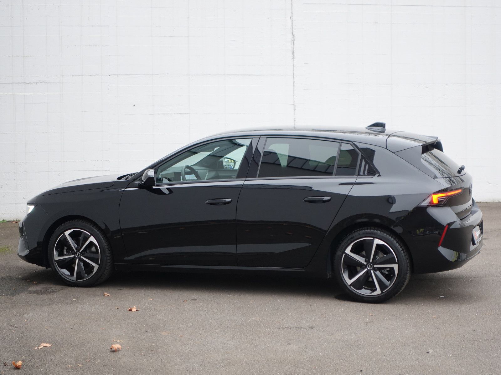 Fahrzeugabbildung Opel Astra 1.2Turbo GS 48V Hybrid eDCT Navi,Kamera,SH