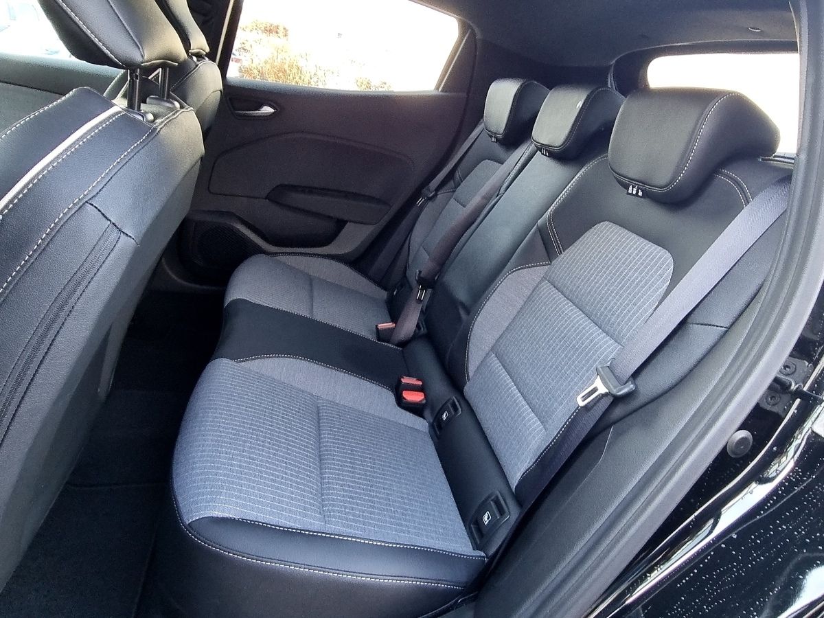 Fahrzeugabbildung Renault Clio Techno TCe 90