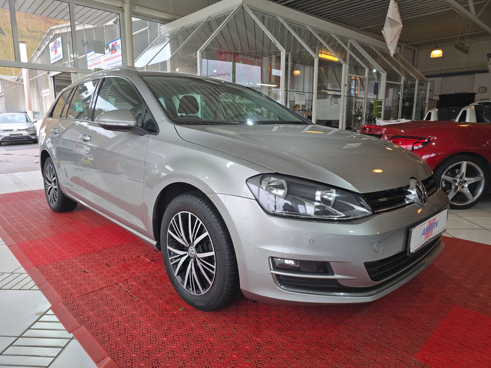 Volkswagen Golf VII Variant Allstar KAMERA+AHK+NAVI