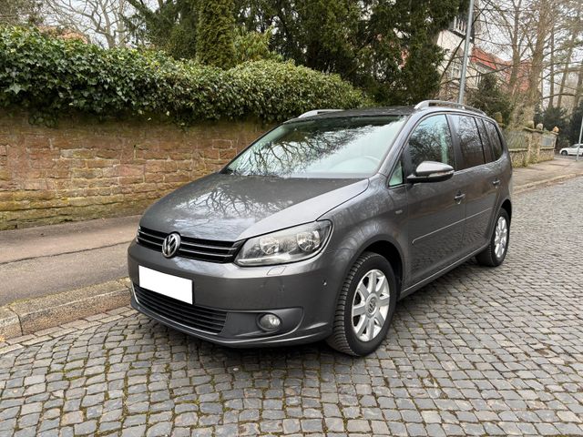 Volkswagen Touran 105 PS  LIFE HU/AU + INSPEKTION NEU