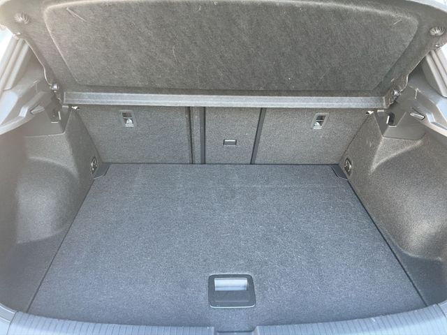T-Roc R-Line 1.5 TSI DSG,ACC,Navi,CarPlay,AHK