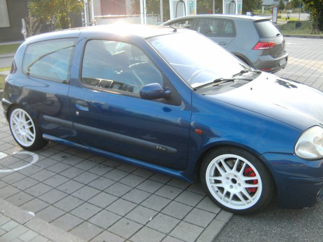 Renault Clio Sport 2.0 16V  RS,    TÜV  2026