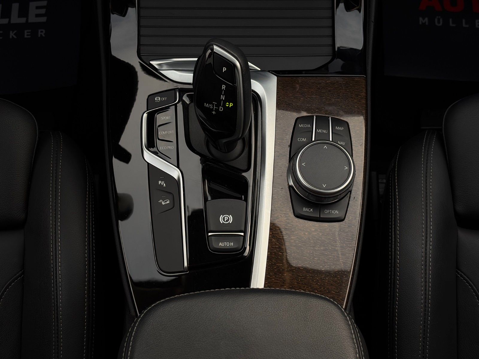 Fahrzeugabbildung BMW X3 xDrive 30i Luxury Line Pano Akustik Komf. HuD