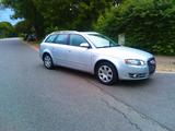 Audi A4 Avant 1.6/Klimatronik+SHZ+LM!TÜV NEU!!! - Audi A4 mit Benzin-Antrieb: Kombi, 1.6