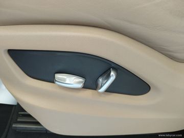 Porsche Cayenne - 10