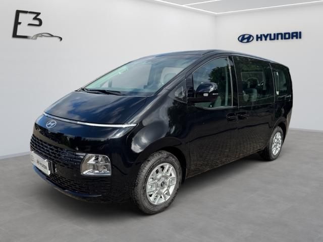Image of Hyundai STARIA
