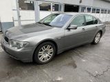 BMW 735i V8