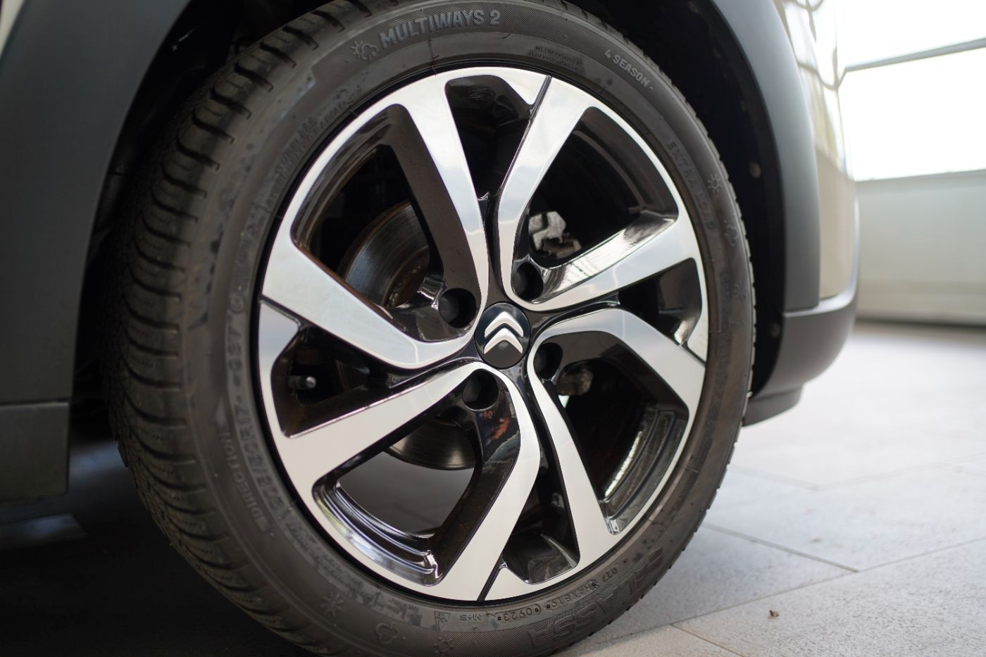 Fahrzeugabbildung Citroën C3 PureTech 110 Elle Klima Navi Sitzheizung