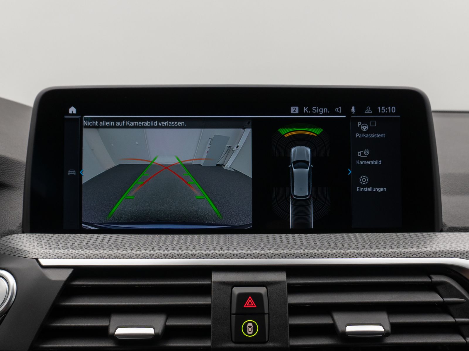 Fahrzeugabbildung BMW X3 xD30e M Sport Kamera HUD DAB HiFi AHK Komfort