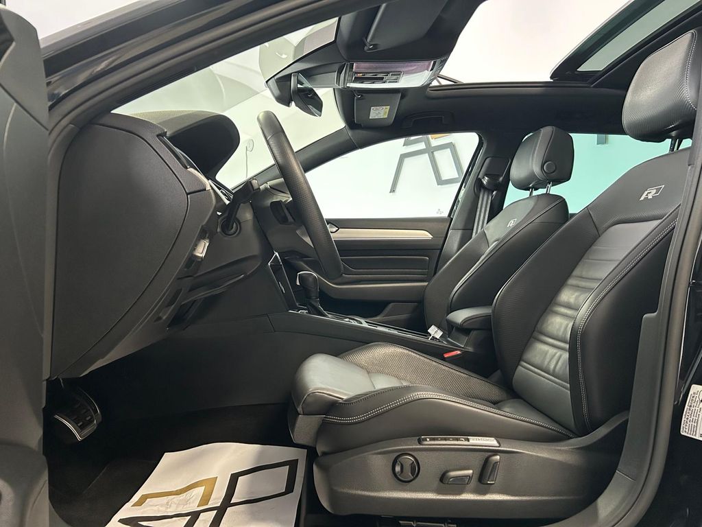 Volkswagen Passat Var 4M R-Line*NAVI*ViCO*STH*PANO*HUD*LED*