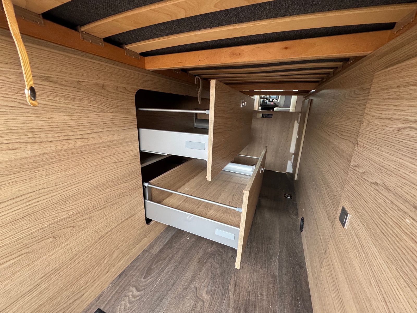 Fahrzeugabbildung Sunlight Cliff 640 FIAT EINZELLBETTEN TV KAMERA 18 ZOLL