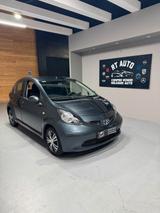 Toyota Aygo 1.0 12V VVT-i 5 porte Sol - Toyota Aygo (X) mit Halbautomatikschaltung
