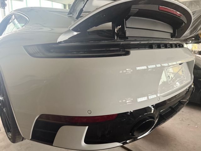 Porsche 911 (992) Carrera GTS Surround Sport-Design BOSE